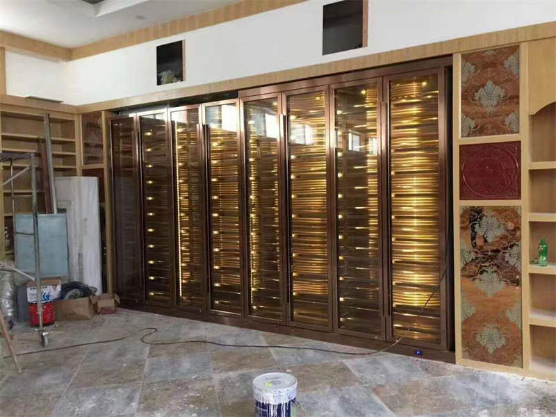 镀钛金展柜